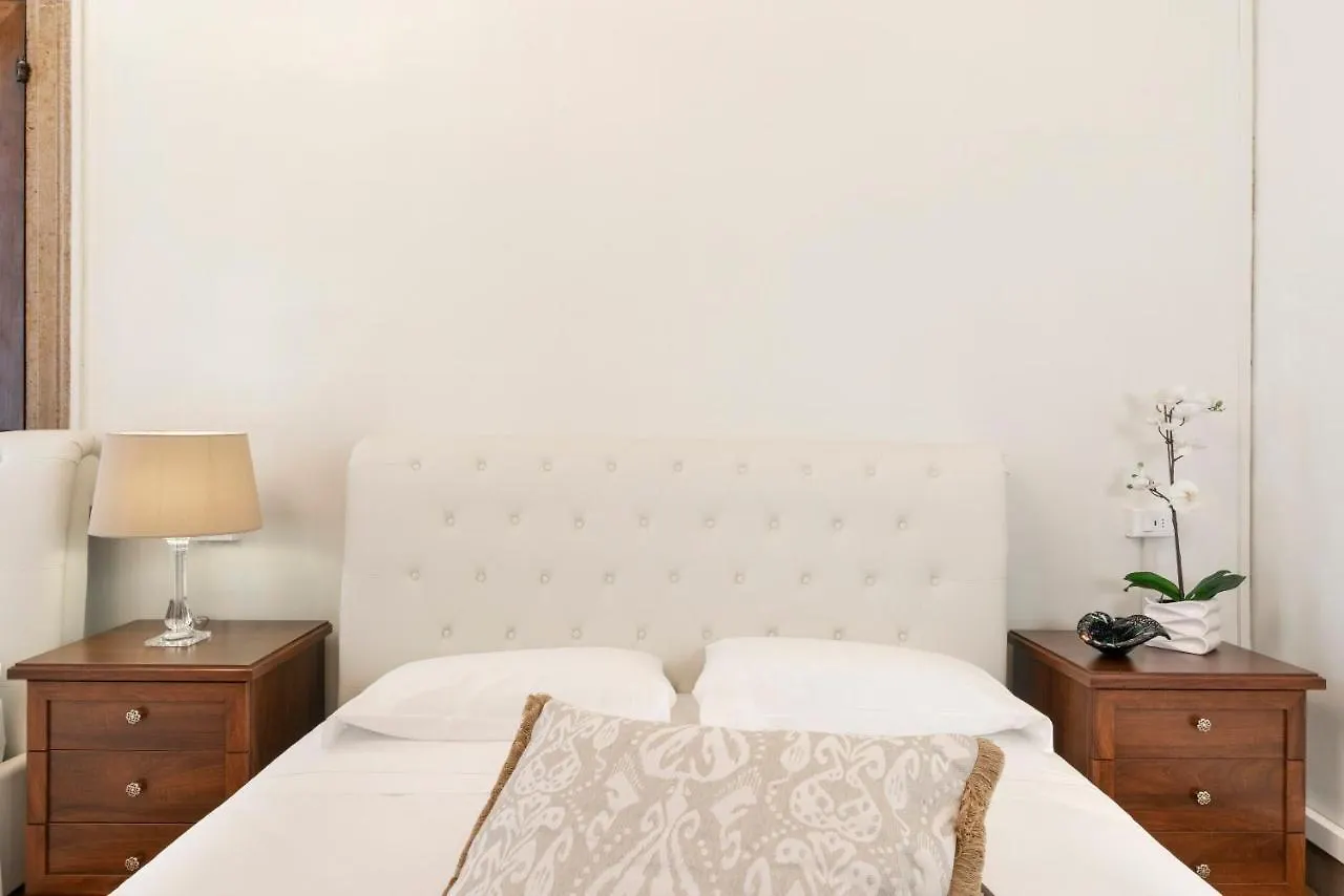 Venice Luxury Apartments 0*,